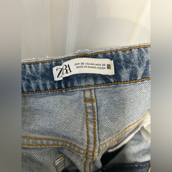 2/$20Zara woman’s jeans size 26 - Picture 6 of 6
